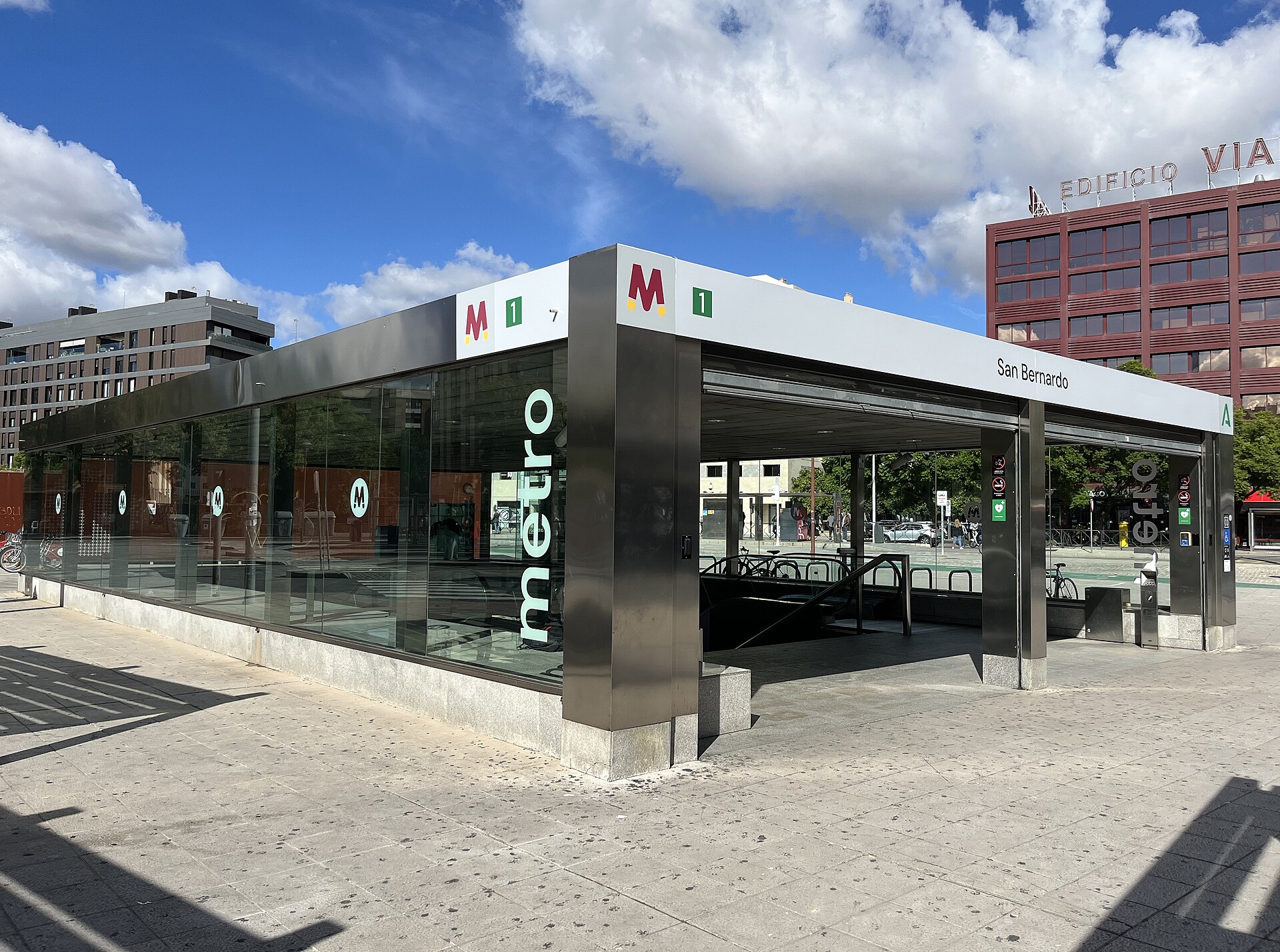 Imagem de referência de Metropolitano de Sevilha, descrito nos dados abertos como transporte em massa