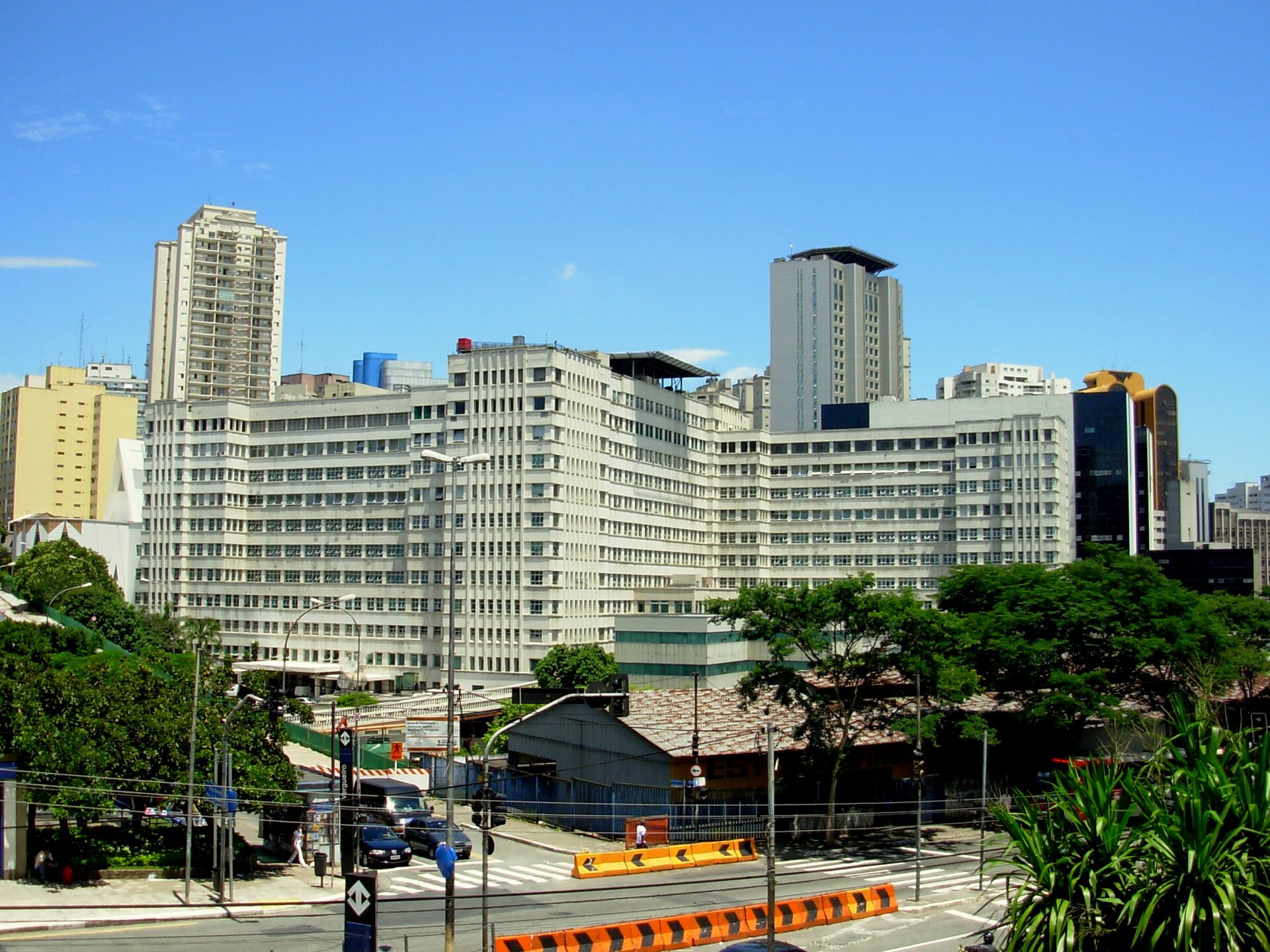 Imagem de referência relacionada a Beneficência Portuguesa de São Paulo, item descrito como rede de hospitais brasileira
