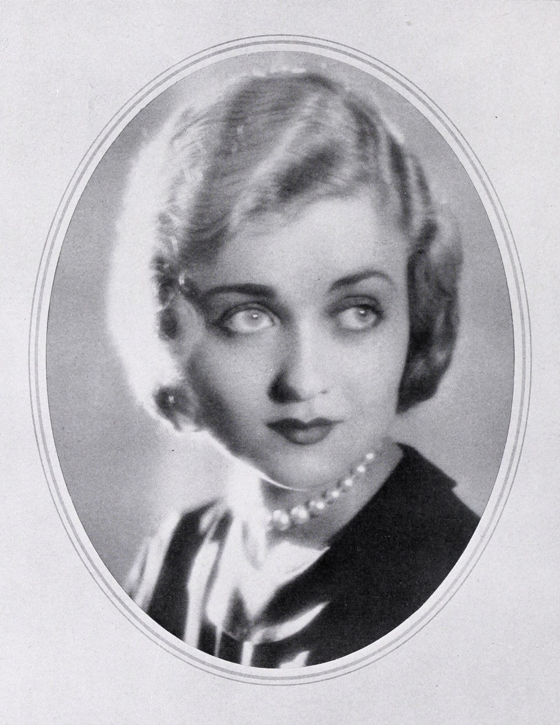 Imagem de referência de Sally, Irene and Mary, descrito nos dados abertos como filme de 1925 dirigido por Edmund Goulding