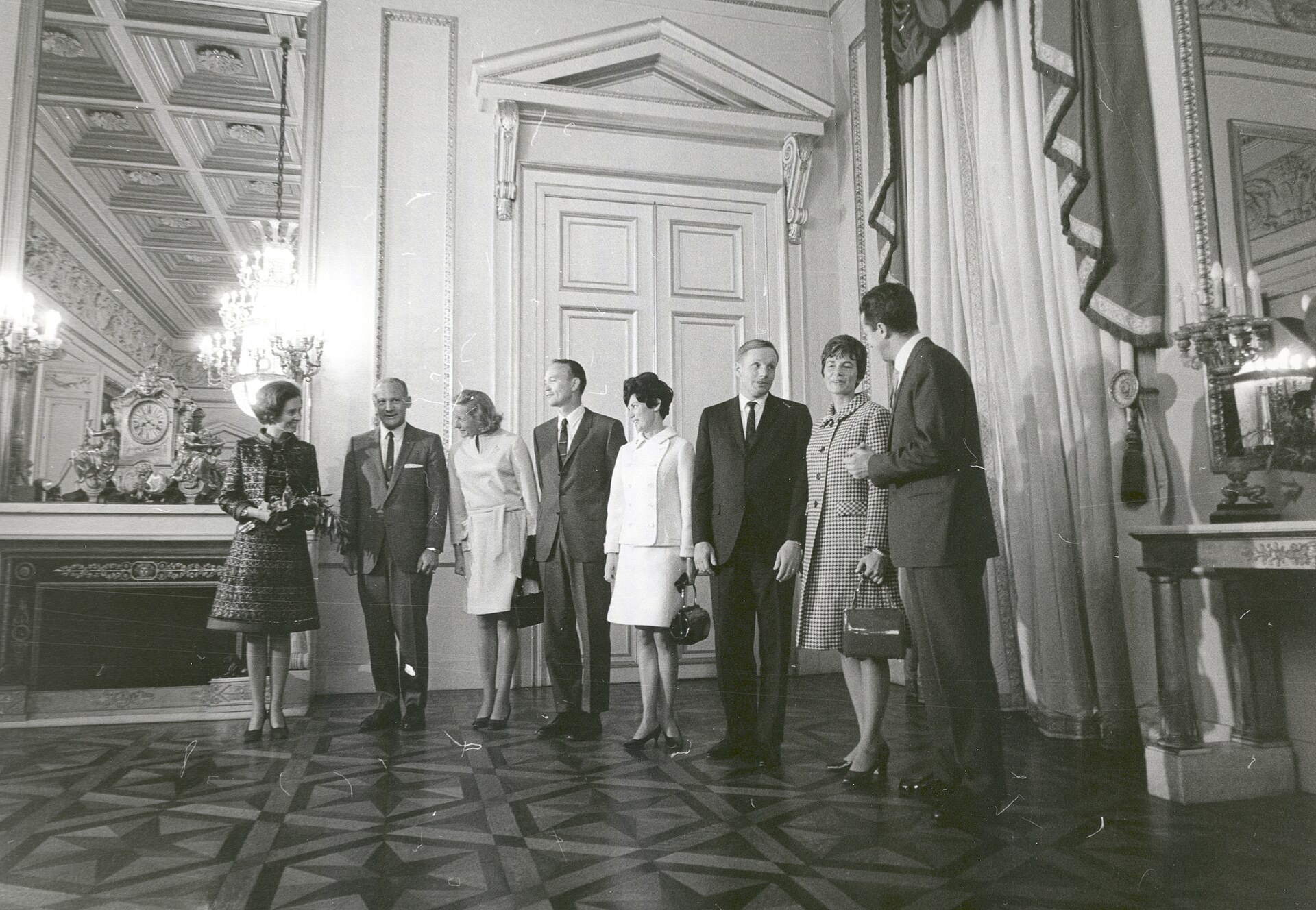 Imagem de referência de Palácio Real de Bruxelas, descrito nos dados abertos como palacio oficial dos reis belgas