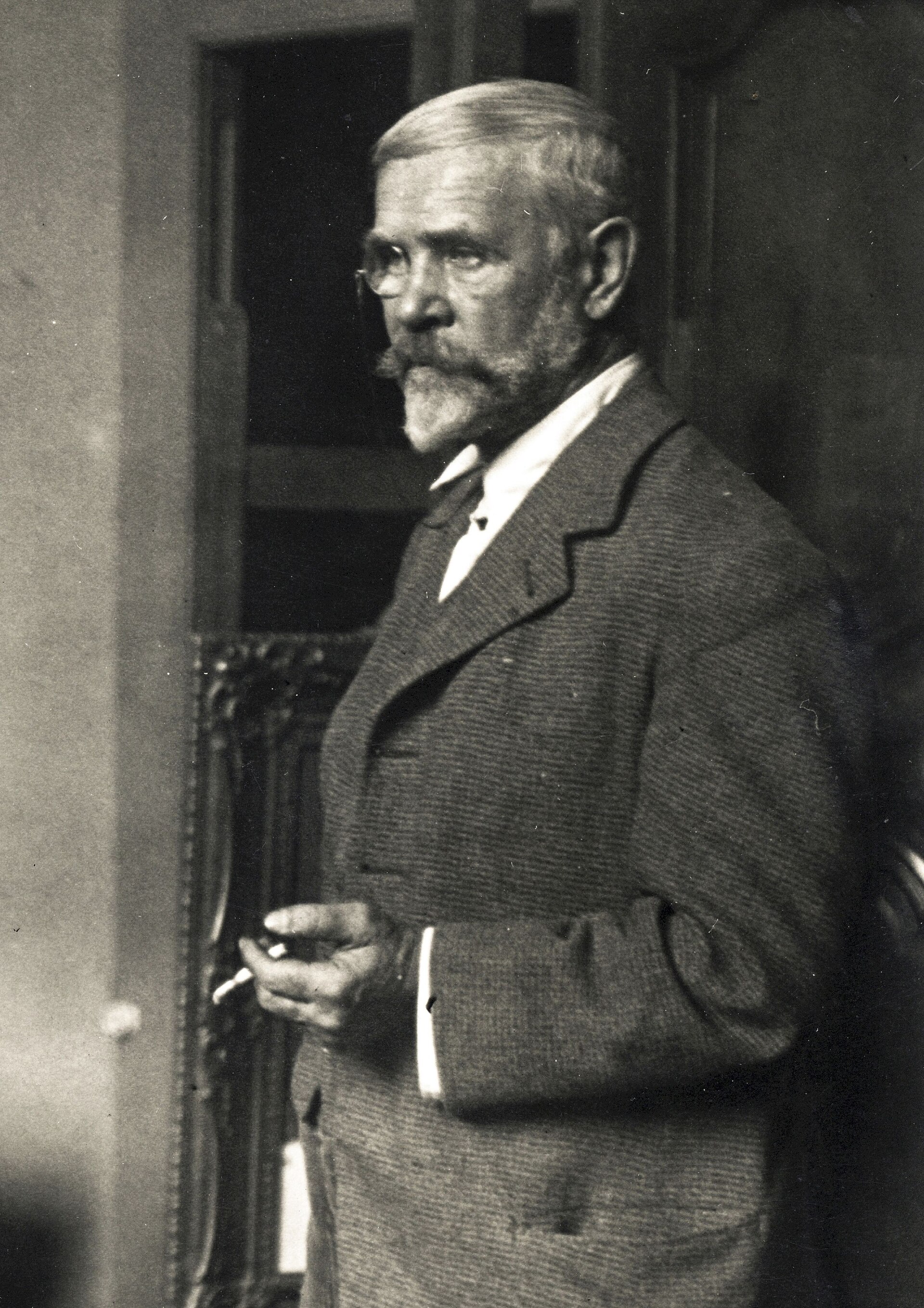 Imagem de referência de Bertalan Karlovszky, descrito nos dados abertos como pintor húngaro