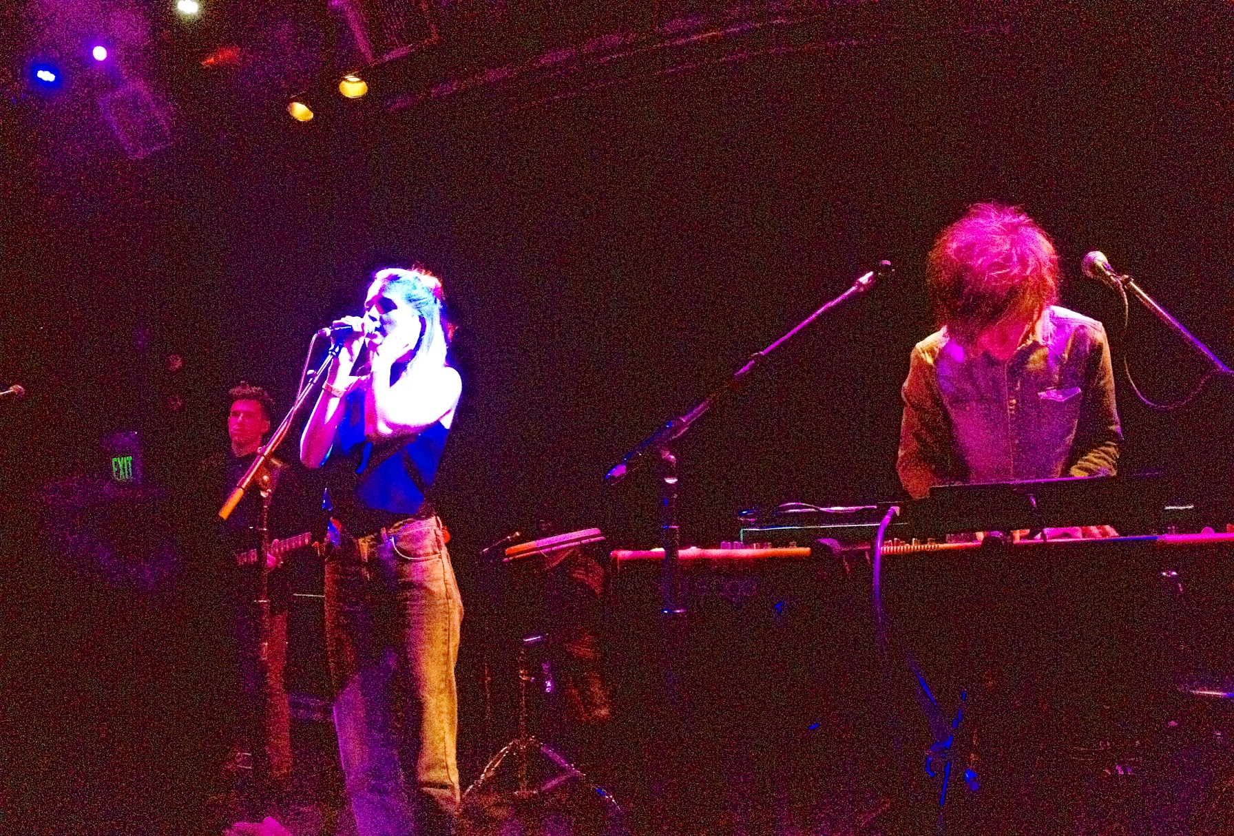 Imagem de referência de London Grammar, descrito nos dados abertos como trio de trip hop britânico
