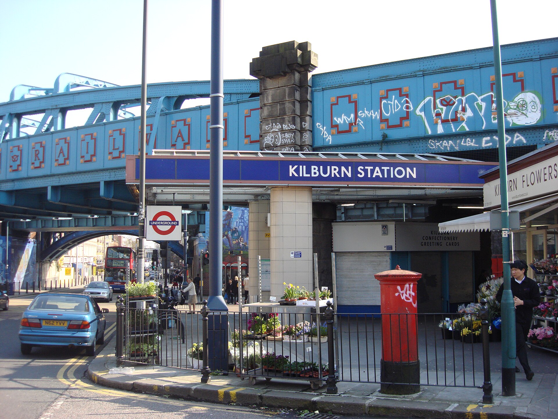 Imagem de referência de Kilburn, descrito nos dados abertos como estação do metrô de Londres