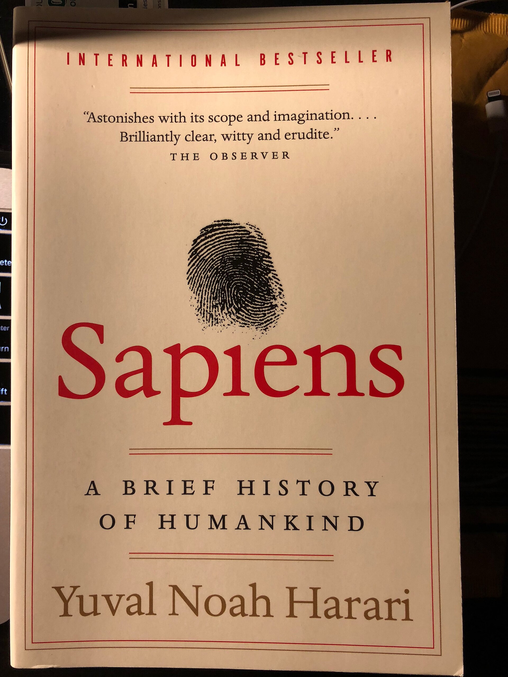 Imagem de referência de Sapiens: Uma Breve História da Humanidade, descrito nos dados abertos como livro de Yuval Harari