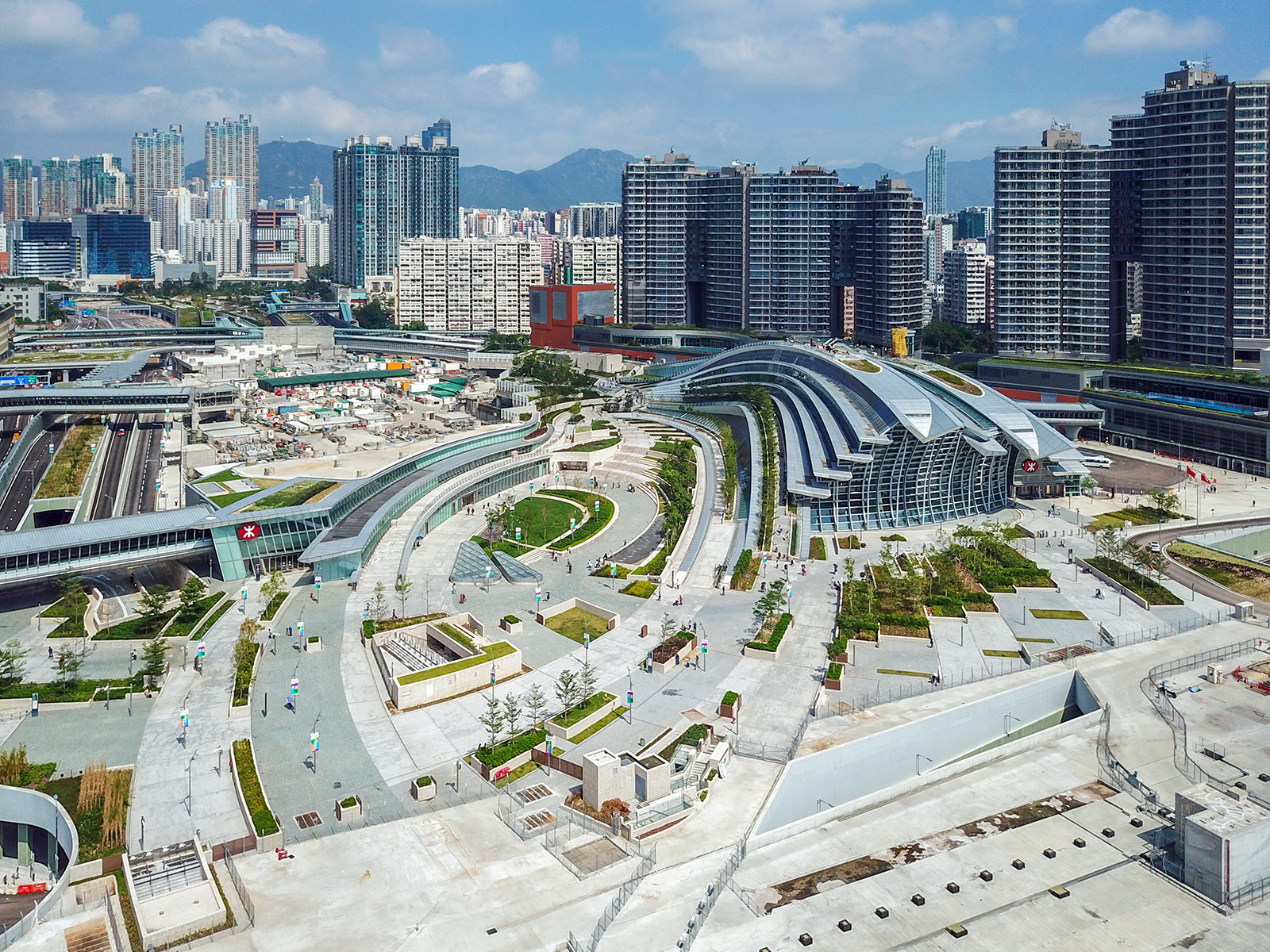 Imagem de referência de Estação Ferroviária de Hong Kong West Kowloon, descrito nos dados abertos como estação ferroviária