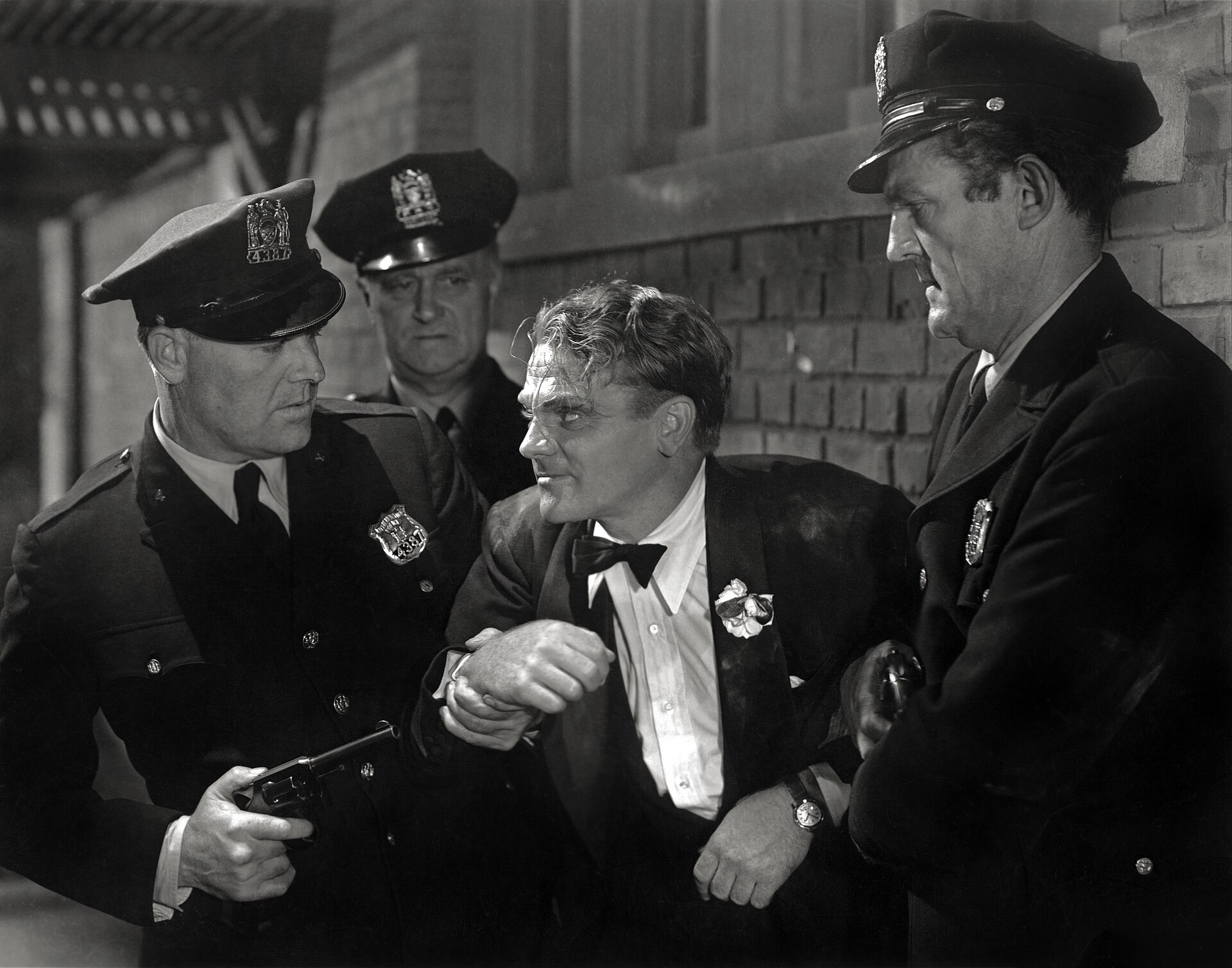 Imagem de referência de The Public Enemy, descrito nos dados abertos como filme de 1931 dirigido por William A. Wellman
