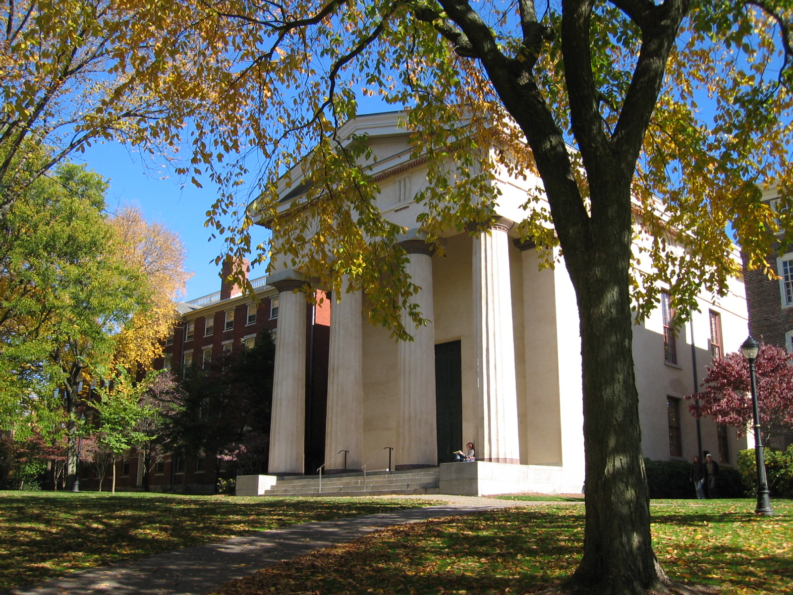 Imagem de referência de Universidade Brown, descrito nos dados abertos como universidade privada em Providence, Rhode Island, Estados Unidos