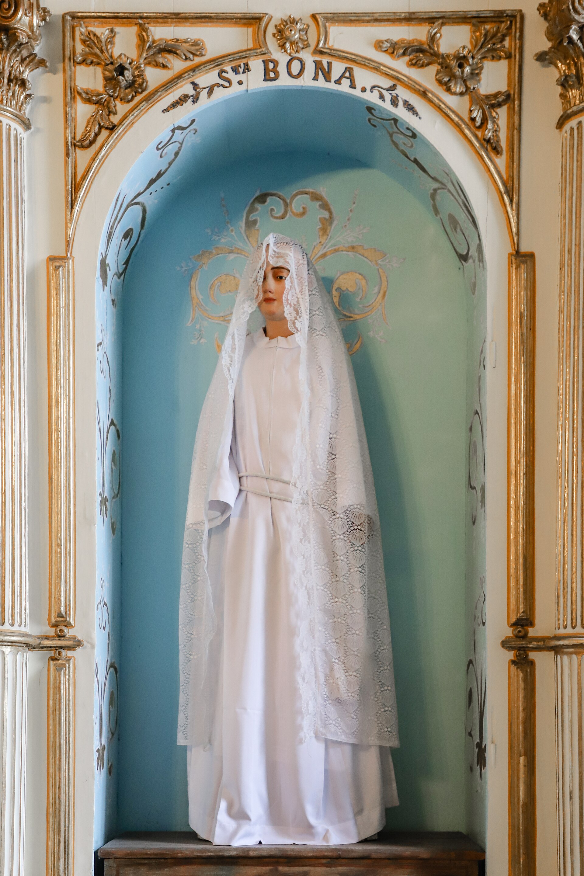 Imagem de referência de Santa Bona, descrito nos dados abertos como estátua na Igreja da Ordem Terceira de São Francisco, Salvador, Bahia