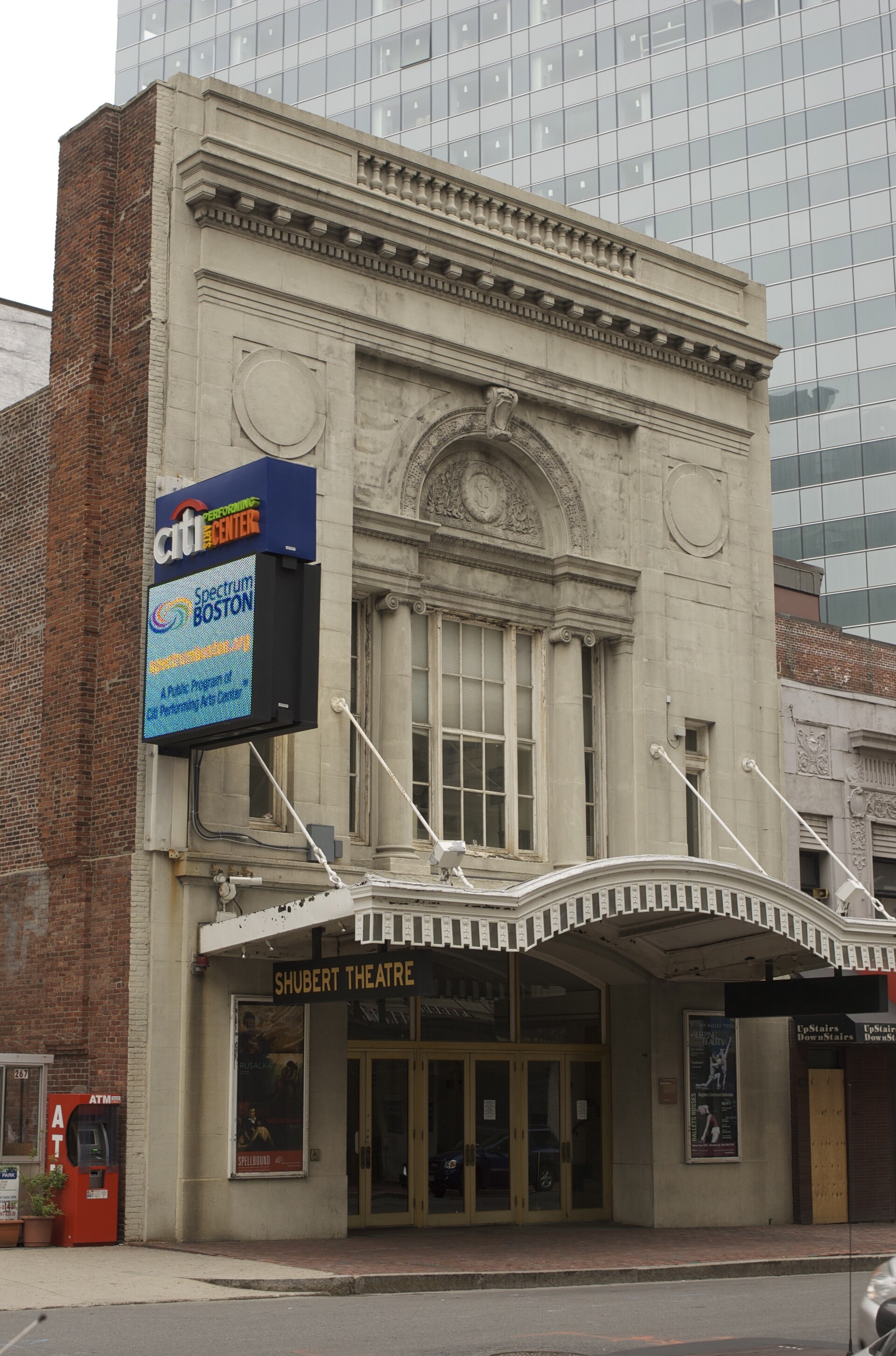 Imagem de referência de Shubert Theatre, descrito nos dados abertos como teatro localizado nos EUA
