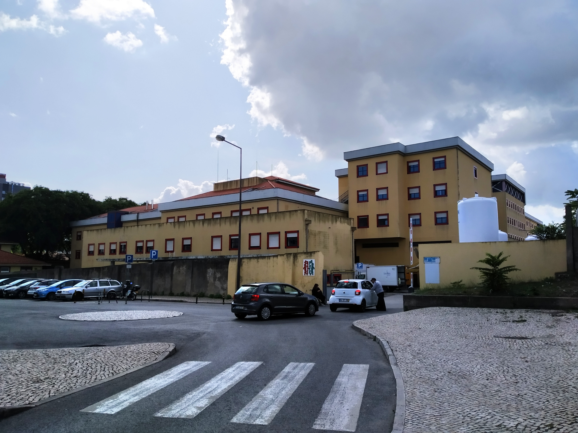 Imagem de referência relacionada a Hospital de Curry Cabral, item descrito como hospital público em Lisboa, Portugal