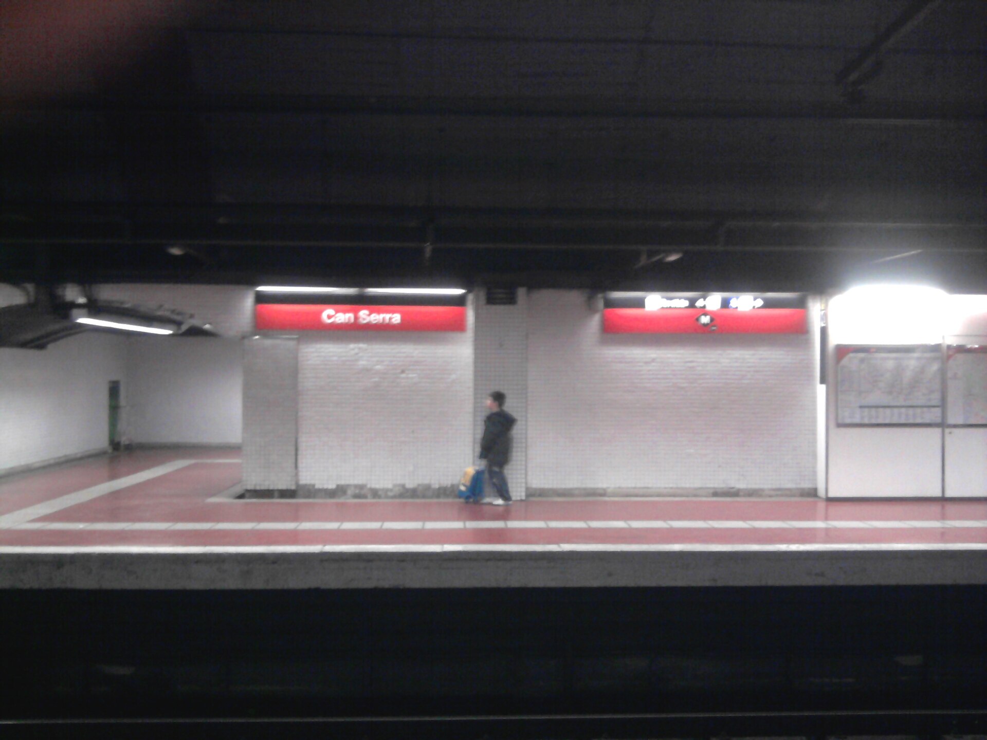 Imagem de referência de Estação Can Serra, descrito nos dados abertos como estação do metrô de Barcelona
