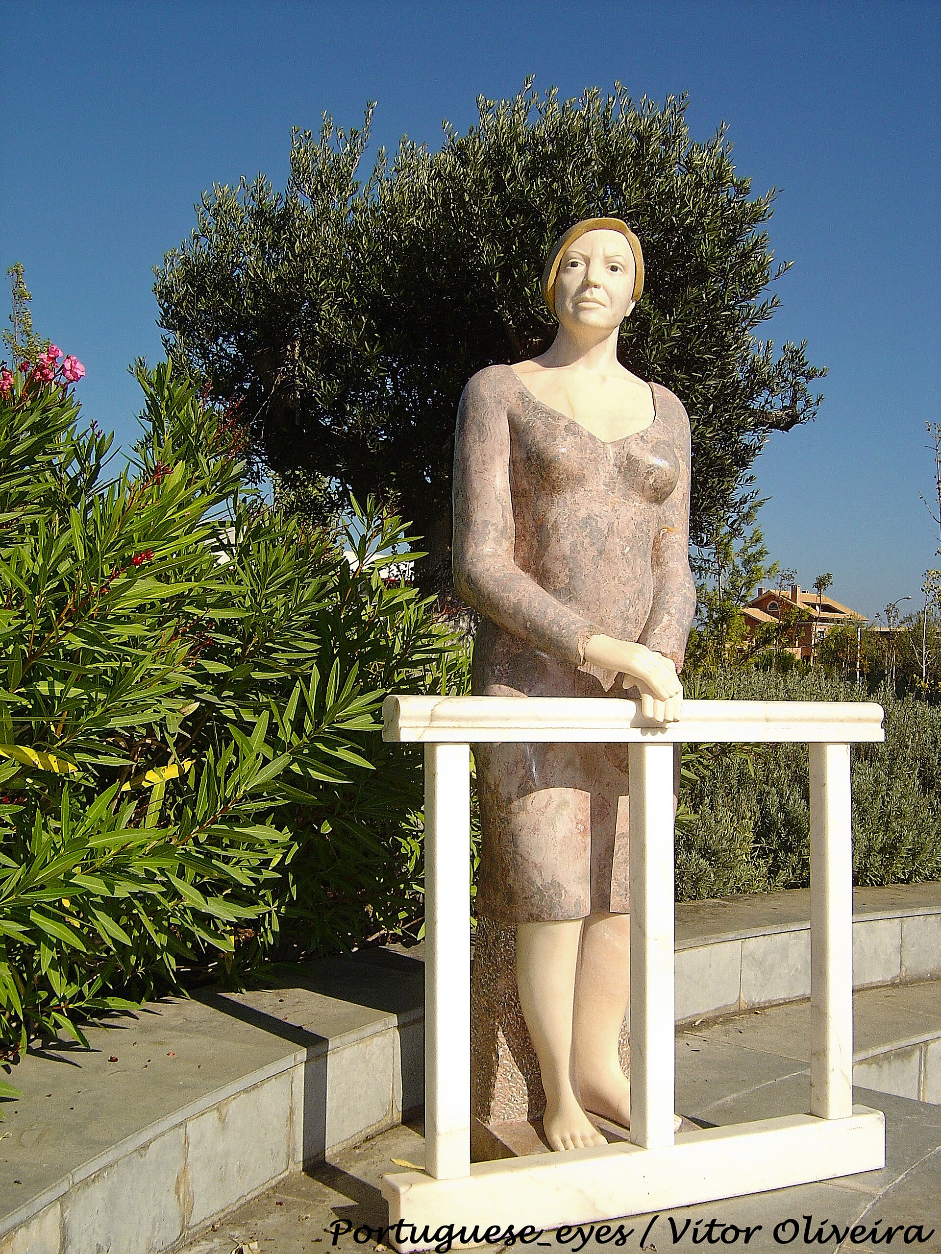 Imagem de referência de Natália de Andrade, descrito nos dados abertos como cantora lírica portuguesa (1910-1999)