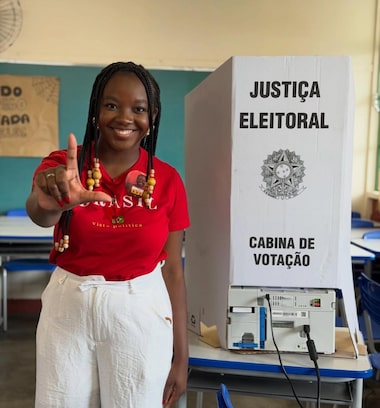 Justiça Eleitoral determina investigação de Ana Elisa pela PF após pedido de Flávio Bolsonaro