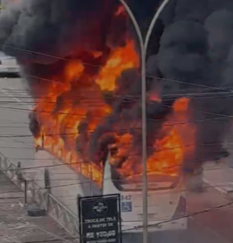 Comando Vermelho tenta invadir área do TCP, ônibus são incendiados e Bope é enviado a Volta Redonda