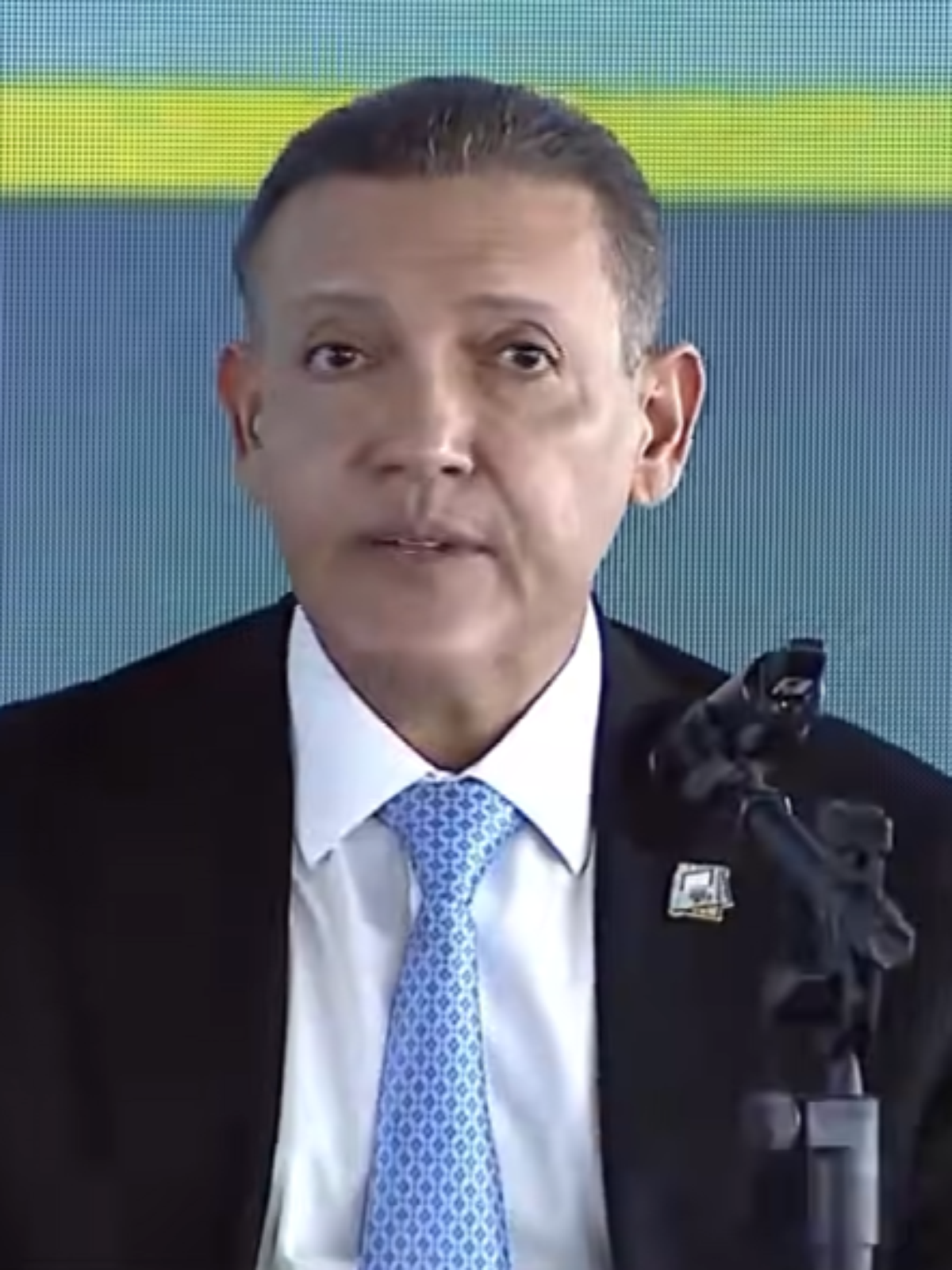 TSE vai analisar demanda sobre falta de ônibus em Salvador, mas Nunes Marques se esquiva de responder sobre prorrogação da votação