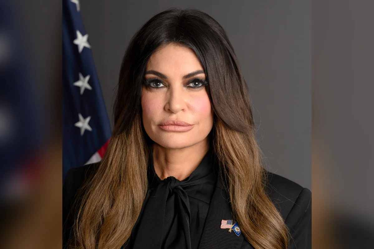 Ex-noiva de filho de Trump deixa embaixada dos EUA na Grécia após denúncias