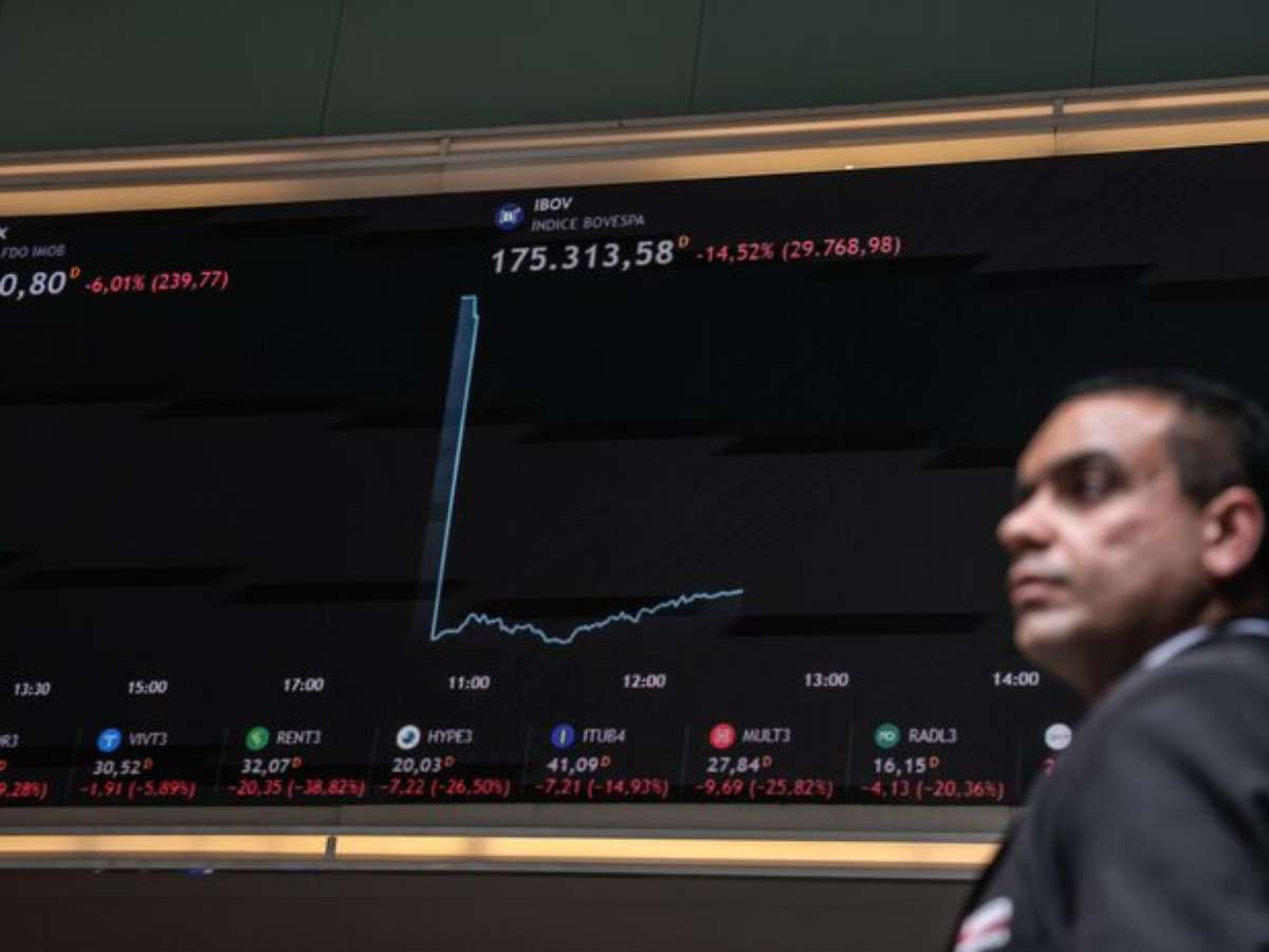 Dólar fecha a R$ 5,40 e Bolsa desaba mais de 13% após reeleição de Lula