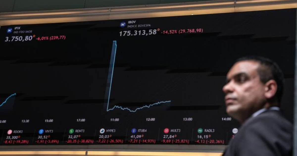 Dólar fecha a R$ 5,40 e Bolsa desaba mais de 13% após reeleição de Lula