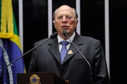 Imagem da matéria: Autor do impeachment de Dilma diz que votar em Flávio é “legitimar golpe”