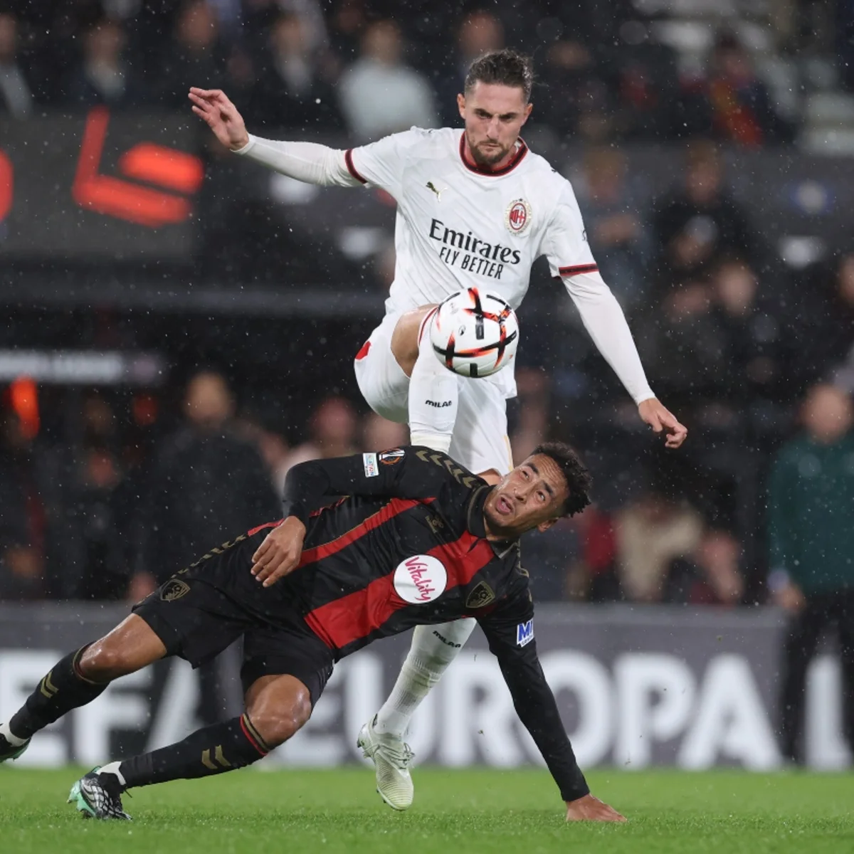 Com Juventus, Milan e Benfica em campo, veja os resultados da Liga Europa