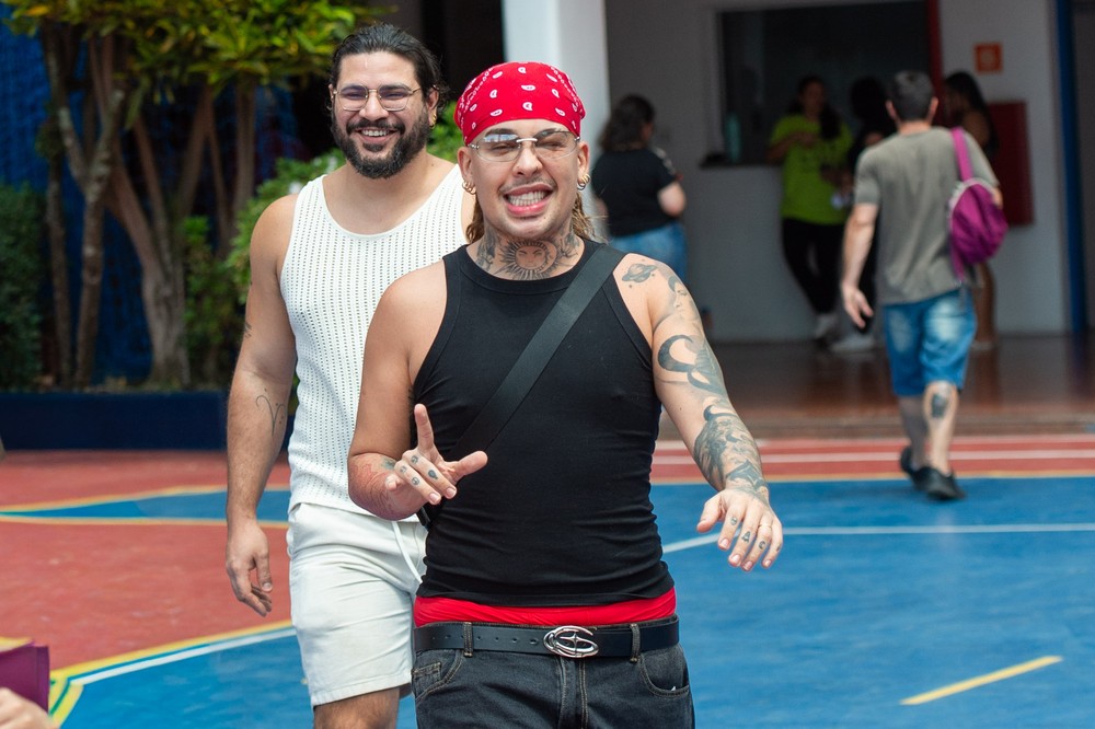 Famosos vão às urnas no 1º turno das Eleições 2026; veja fotos