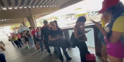Eleitores compartilharam imagens da rodovi&aacute;ria de Aracaju lotada na manh&atilde; deste domingo, 25 Foto: Reprodu&ccedil;&atilde;o