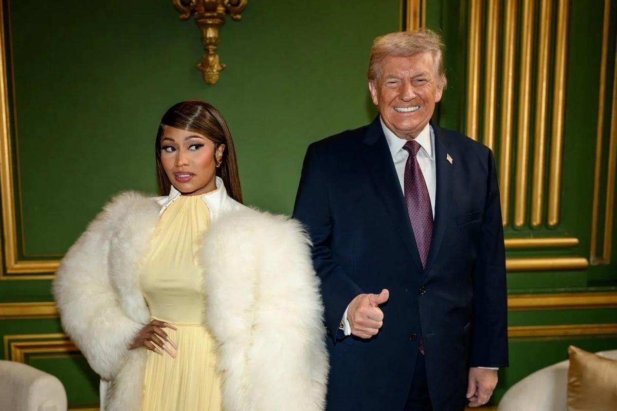 Trump elogia bumbum de Nicki Minaj durante comício nos EUA